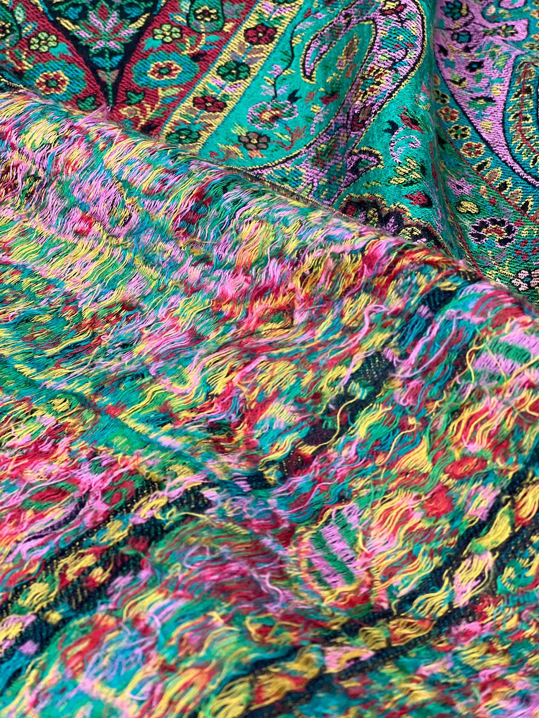 Backside of green Kani pashmina Shawl For Handwoven proof